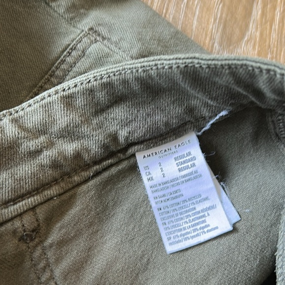 American Eagle Super High Rise Baggy Wide Leg Khaki Green Pants - Picture 5 of 5